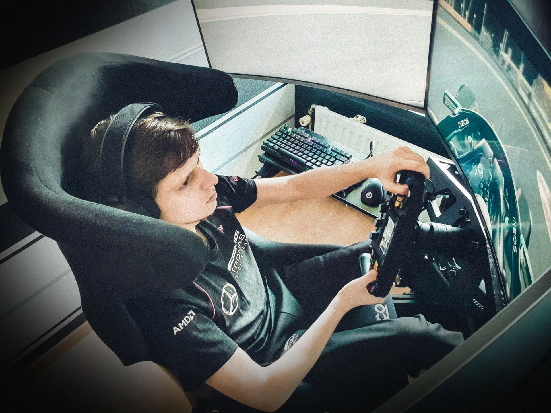 EGYÜTTMŰKÖDÉSI MEGÁLLAPODÁST KÖTÖTT A STEELSERIES ÉS A MERCEDES-AMG PETRONAS ESPORTS TEAM